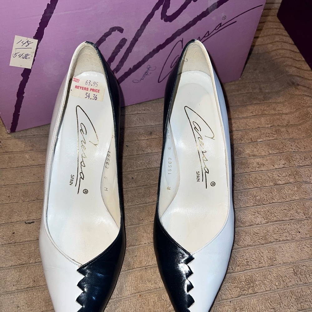 Carrera Women's Chic Blue and White Heels pumps high heel shoes vintage 80s